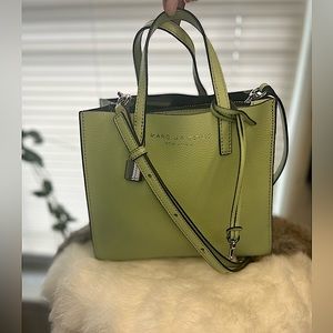 MARC JACOBS TWO WAY CROSSBODY BAG! EUC